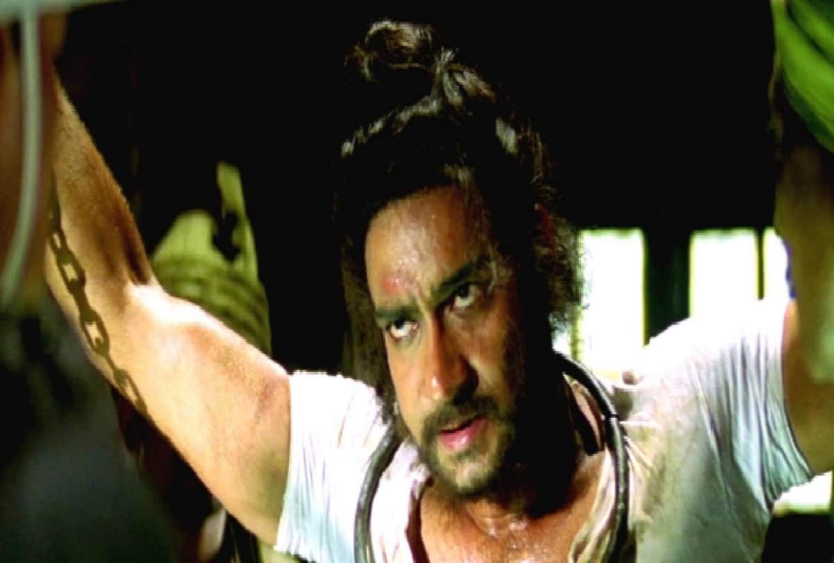 Republic Day 2020 Manoj Kumar to Ajay Devgn 8 actors played  Patriotic role in Bollywood films