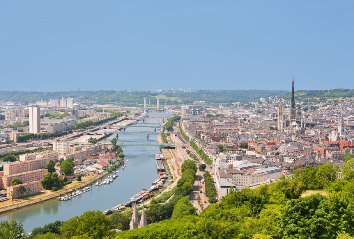 World War II British Bomb Diffused in france by bomb squad