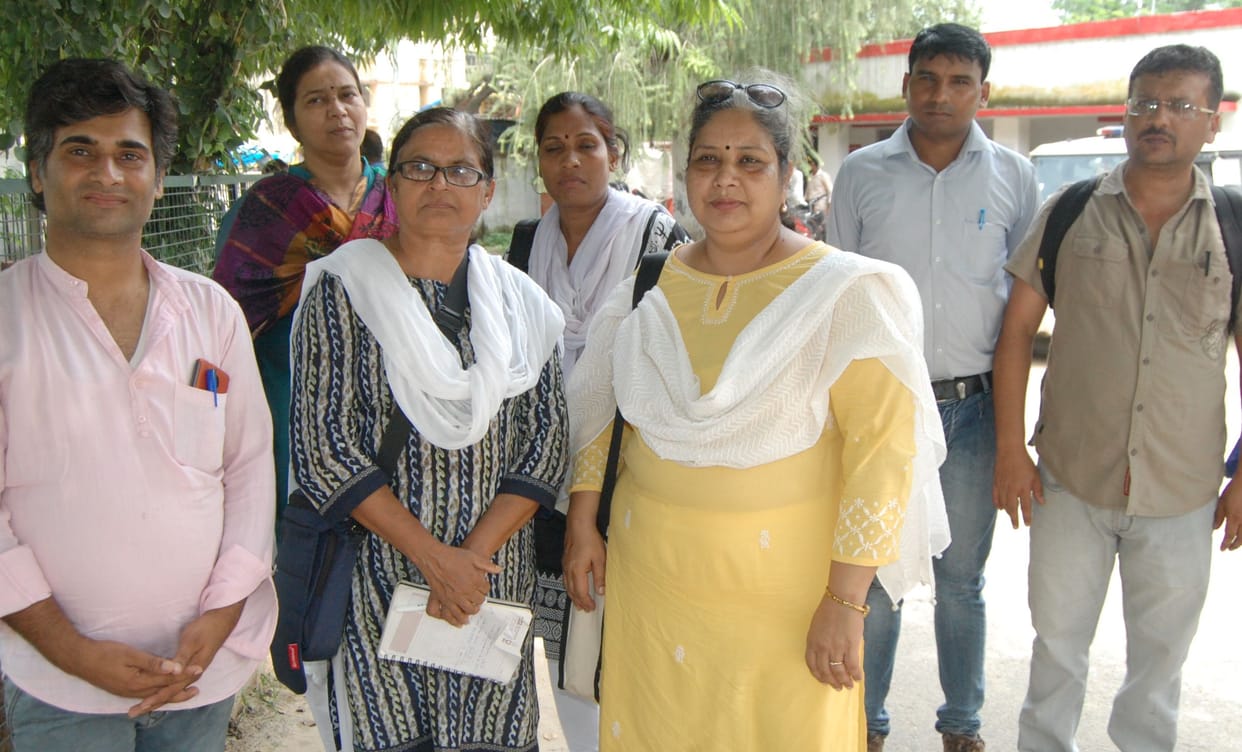 बालिकागृह कांड का सच जानने पहुंचे सामाजिक संगठन