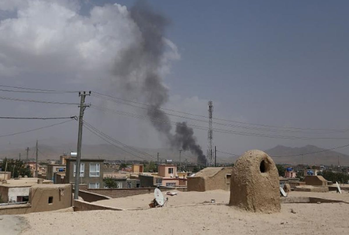 Afganistan: Taliban Kill 200 Afghan Defenders