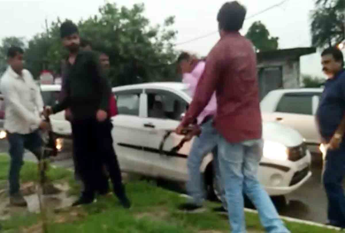 leader's bodyguards beat up young man