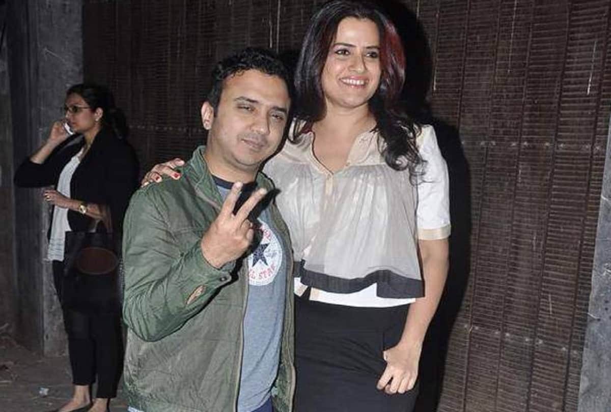 bollywood 5 female singers and their husband