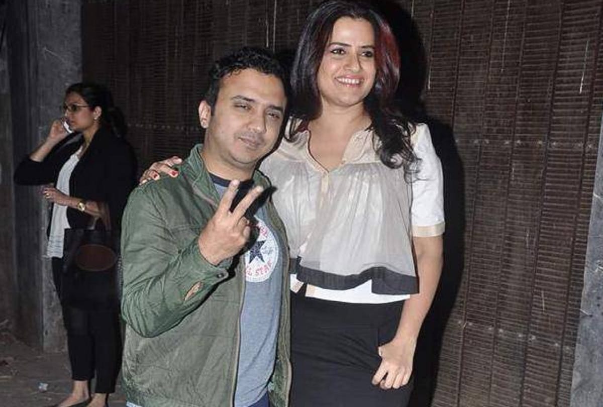 bollywood 5 female singers and their husband
