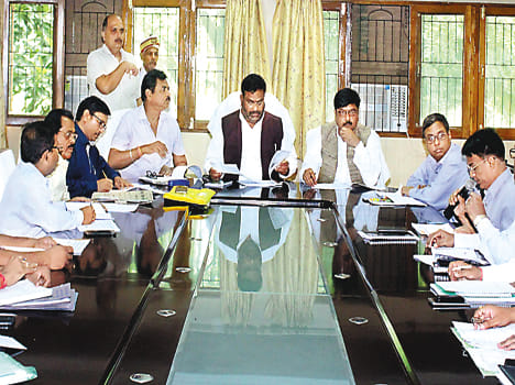 Vidhan Parishad Committee over highway condition