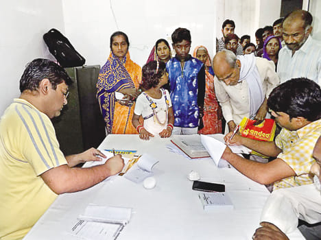 Physician delayed the arrival of patients in lohiya hospital