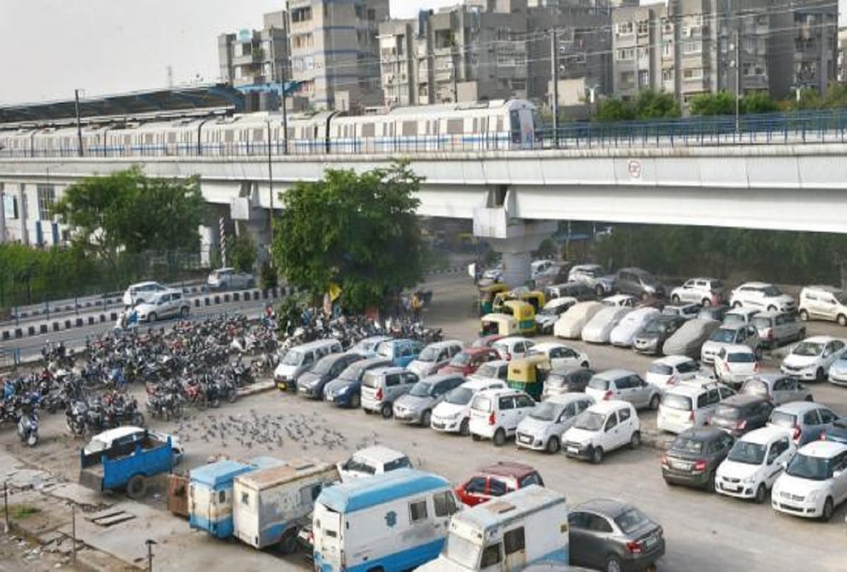 All parking of Delhi Metro will be closed from 14th August