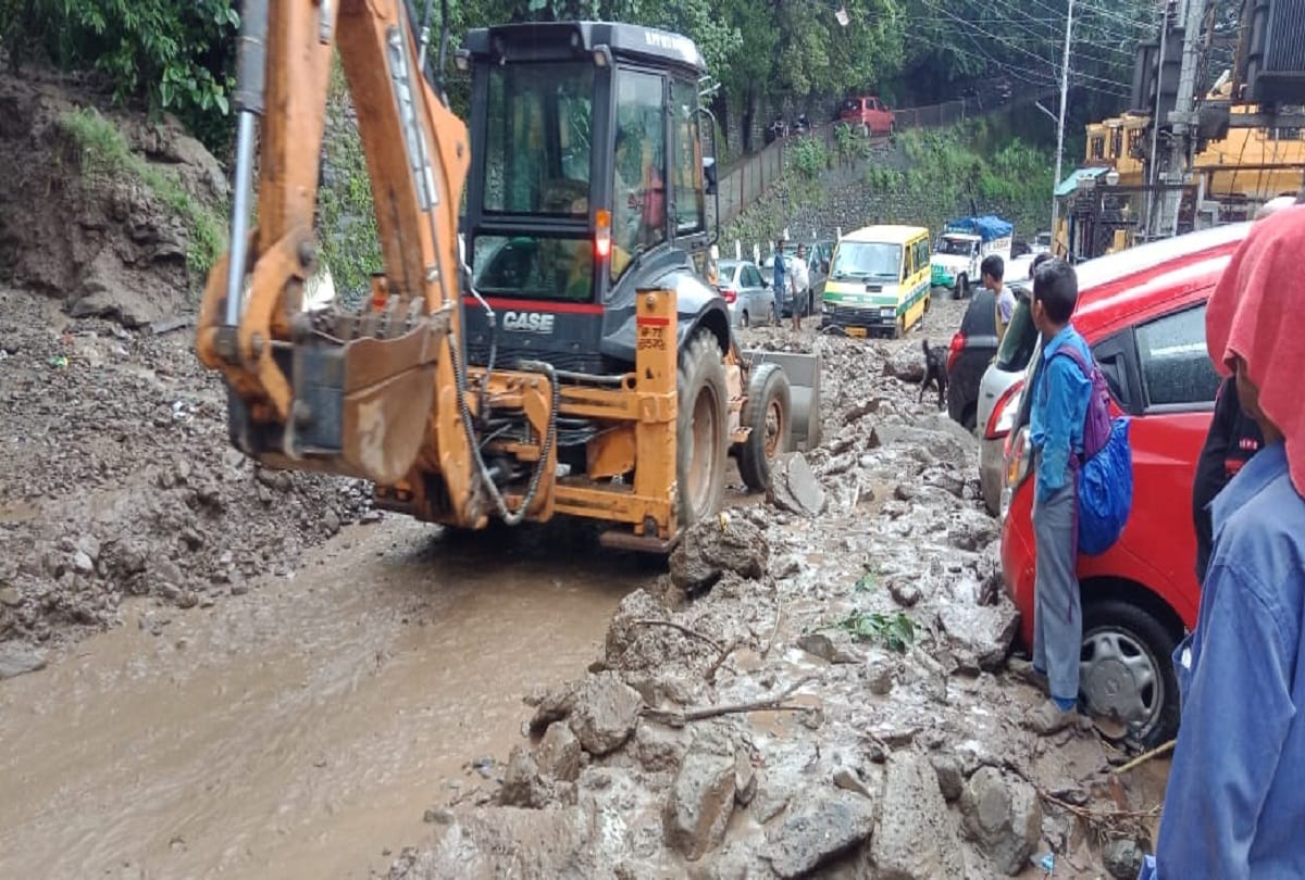 heavy rains in Himachal Pradesh, school closed in many district