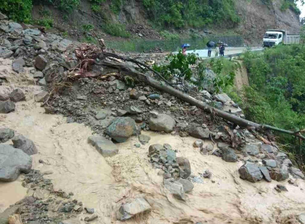 due to heavy rain uttarakhand facing flood