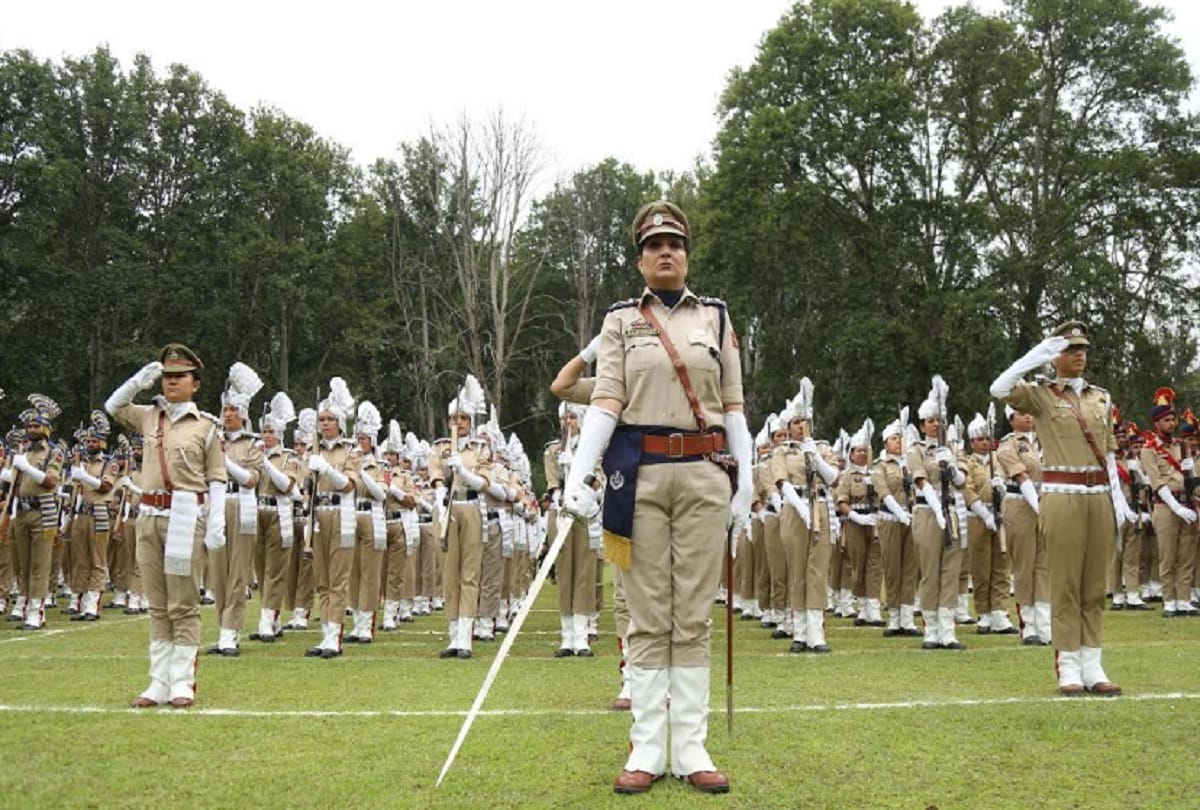 people should get out of fear on independence day in jammu kashmir
