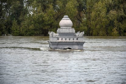 Floods in Kerala, heavy rain alert in 16 states