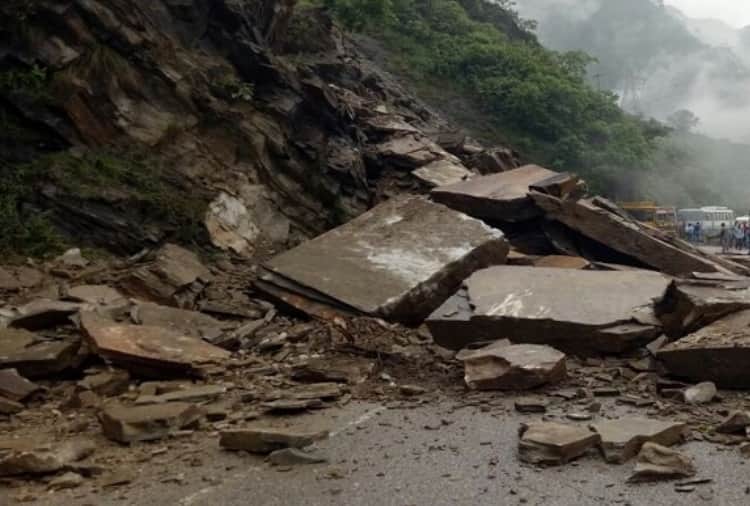 Land sliding in six places in Pathankot, 14 trains canceled
