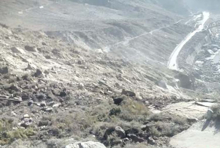 Land sliding in six places in Pathankot, 14 trains canceled