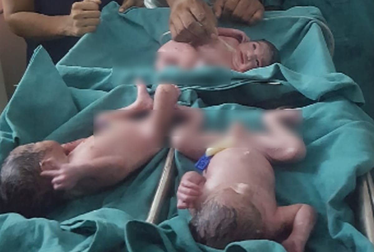Woman gave birth to three children at once in meerut,family got happy