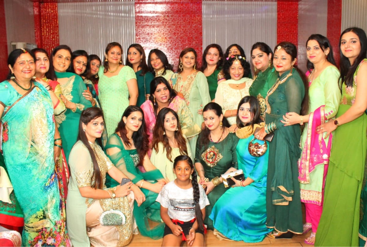 Women celebrated the festival of Teej surrounded by greenery in meerut see in pictures