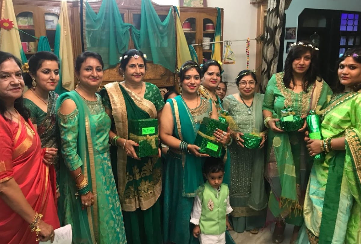Women celebrated the festival of Teej surrounded by greenery in meerut see in pictures