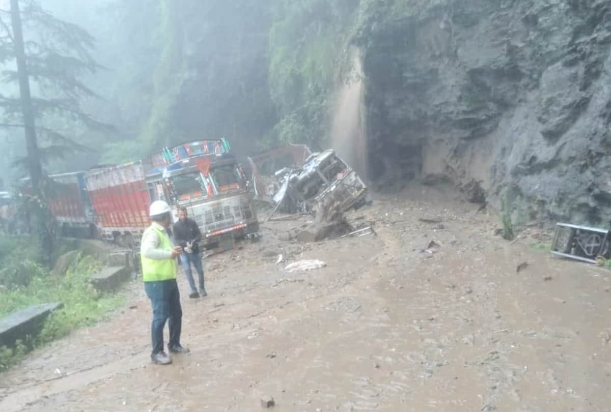 heavy rain in himachal pradesh shimla 9 died due to landslides in state