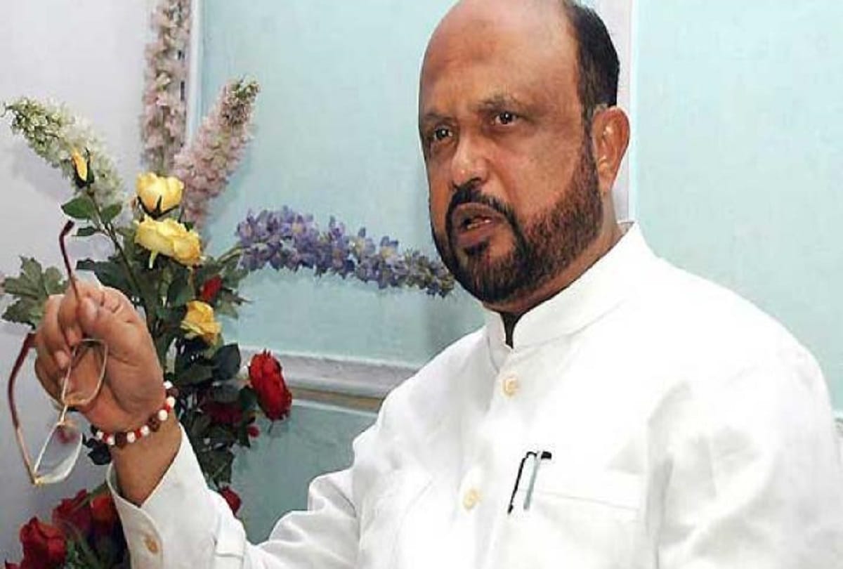Prafulla Kumar Mahanta says if Citizenship Bill passed AGP will break the ties with government 