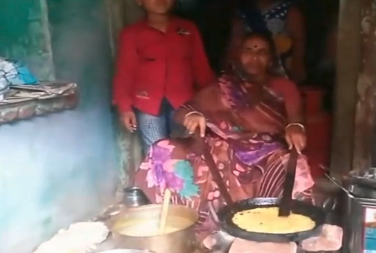 This sweet shop selling malpua opens once in a year Since 60 years at Pratapgarh in uttar pradesh
