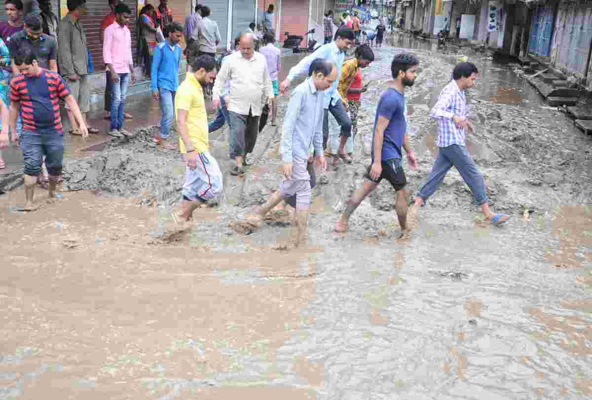heavy rainfall broke 11 years  record in shimla himachal