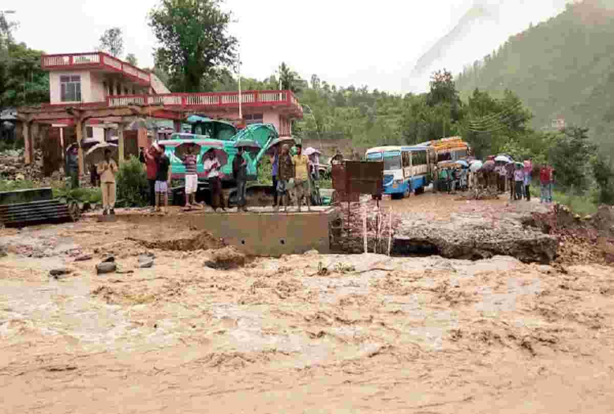 large scale losses due to heavy rainfall and cloudburst in himachal