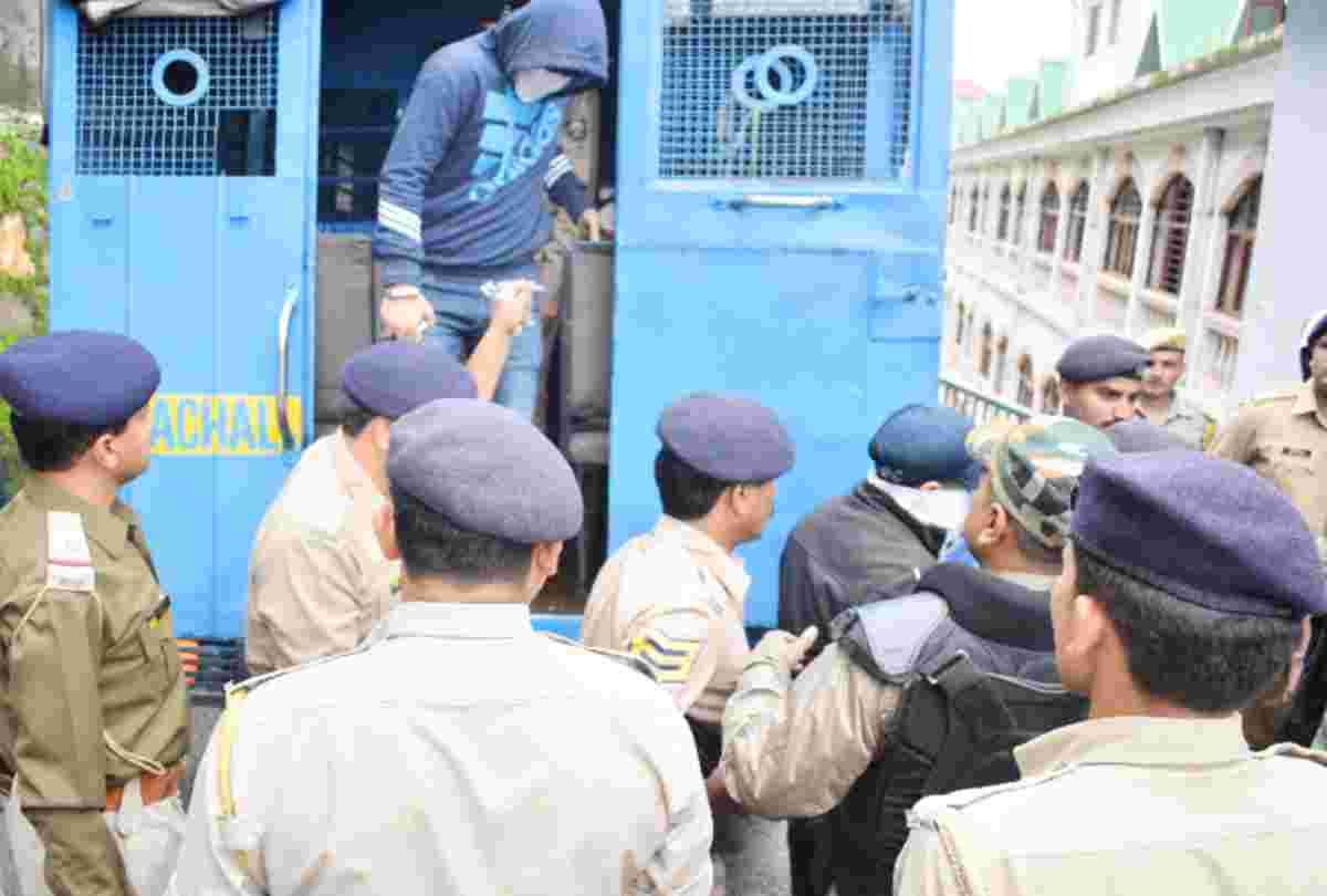 The culprits presented in the court in yug kidnapping and murder case
