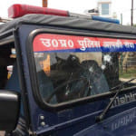 क्षतिग्रस्त पुलिस जीप