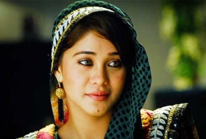 Actress Amrapali Gupta harassed by flight co passenger