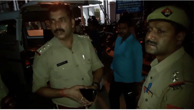 Police encounter in azamgarh one criminal injured