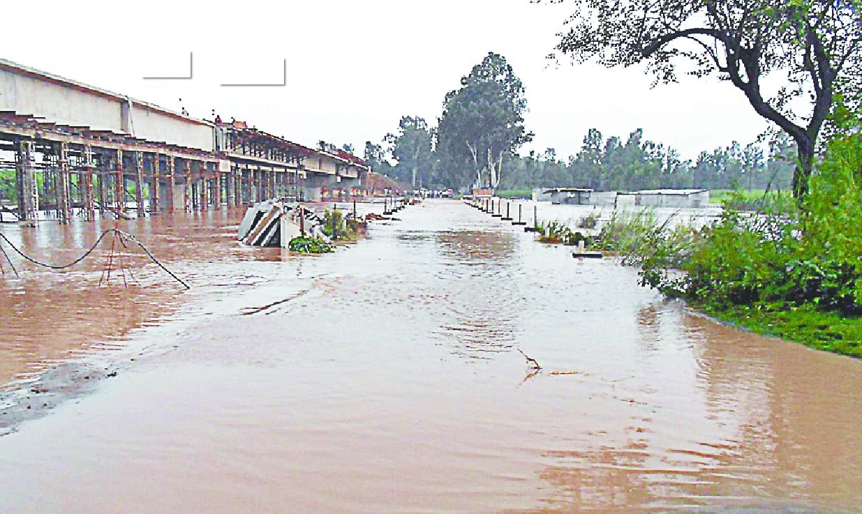 In the Ganges, from Ufan to Raipur Khadar Island