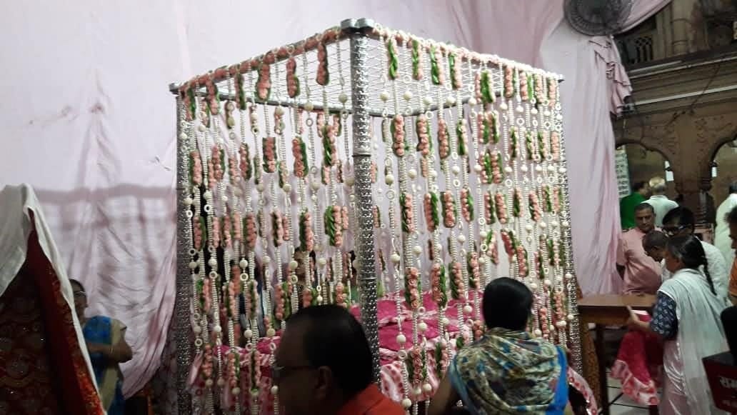 banke bihari temple vrindavan timings changed in year 2018