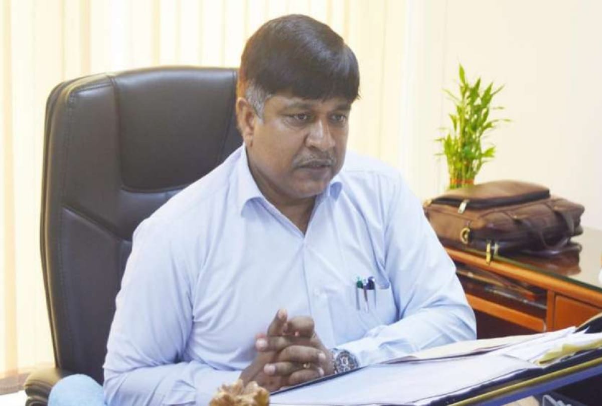 social welfare minister rajendra pal surprise visit to nari niketan Female guard did not allow entry