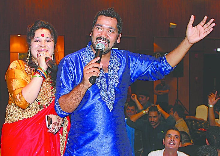 Ganguly 'Lalhi Ho Laali Hosiya' in Dubai