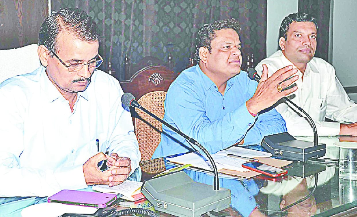 Training given to presiding and voting officers