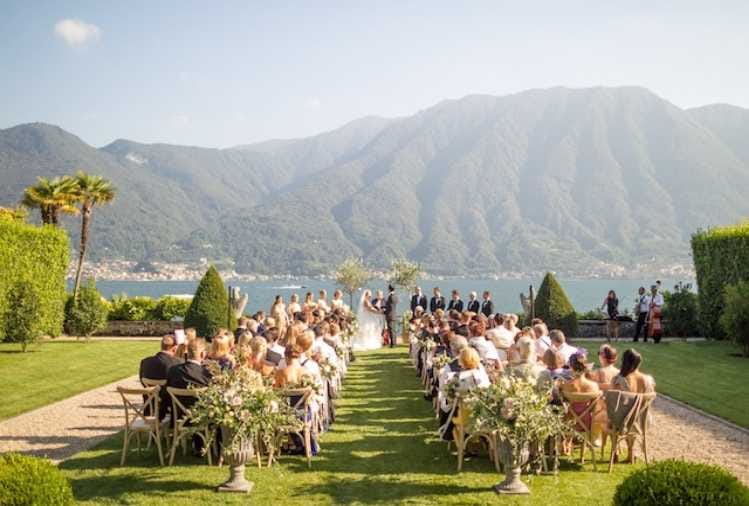 look at the photo of ranveer singh and deepika padukone wedding venue