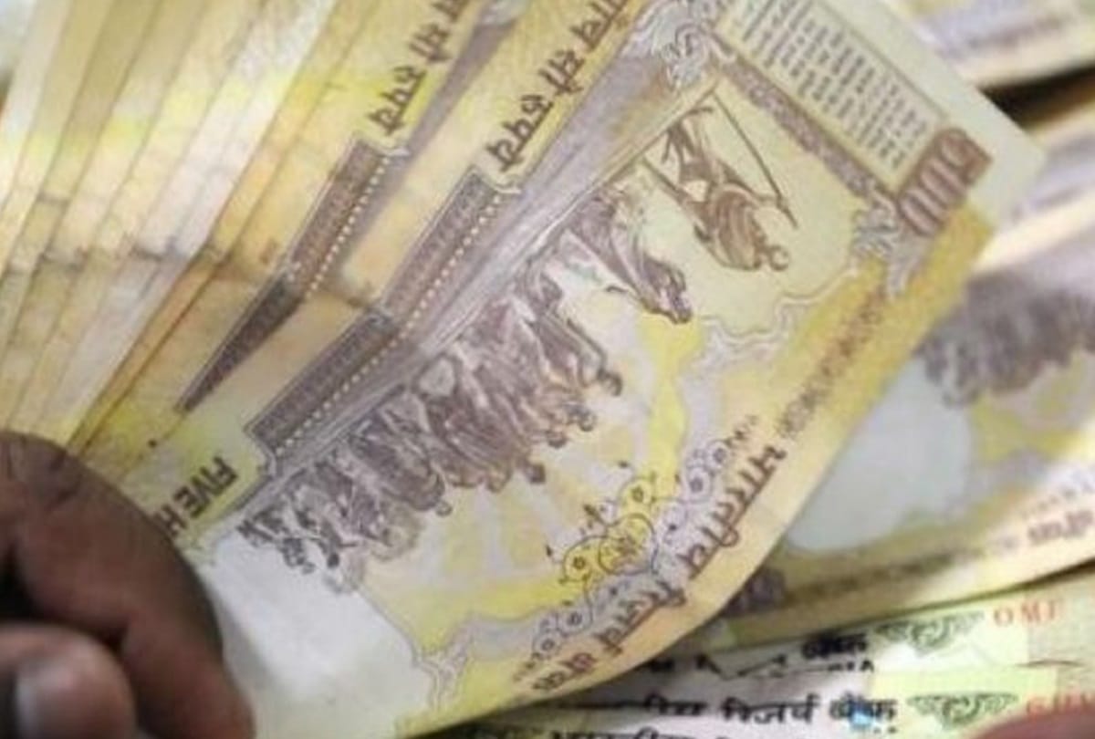 RBI starts investigation on fake notes deposited during demonetisation.