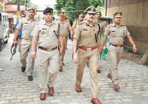 six hour clash between police and public2
