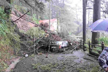 495 roads close in himachal and 868 bus route suspended