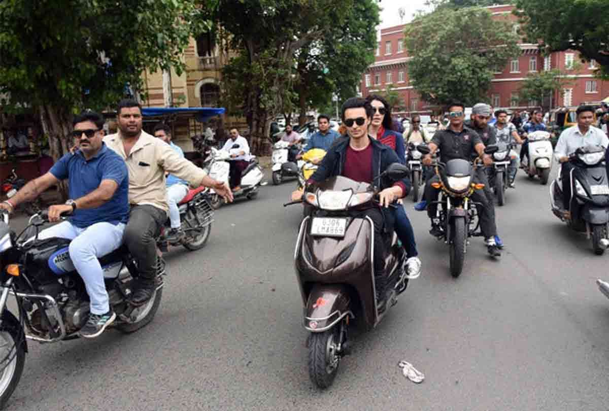 salman khan brother in law ayush sharma not wearing helmet while driving scooty give fine