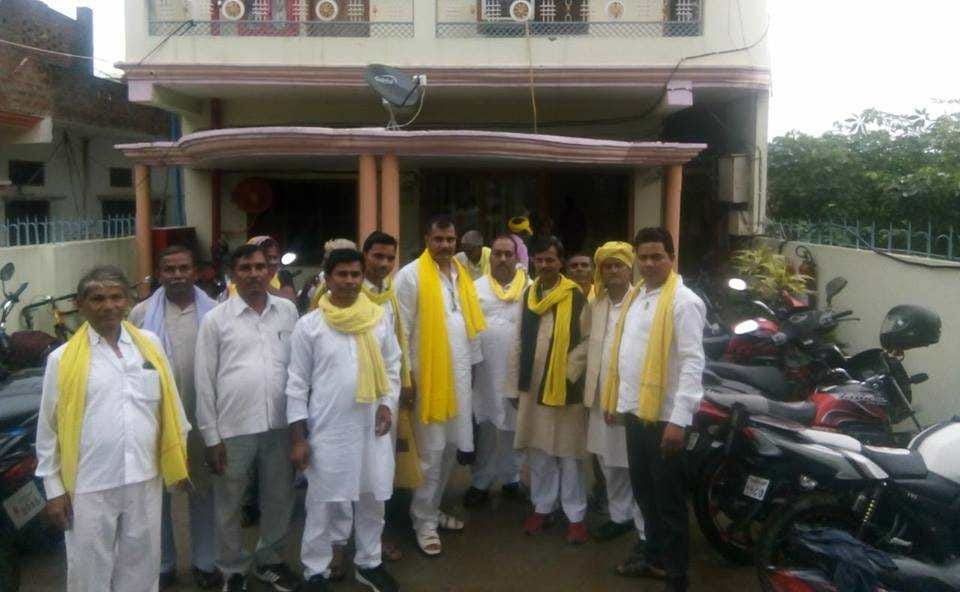 SBSP support BJP MLA surendra singh protest sc st act