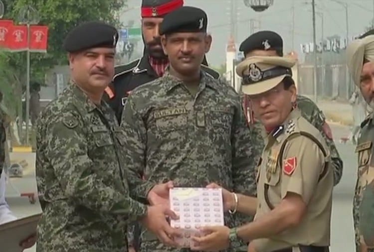Independence Day 2018 on Atari Wagah Border by BSF with Pakistani Rangers