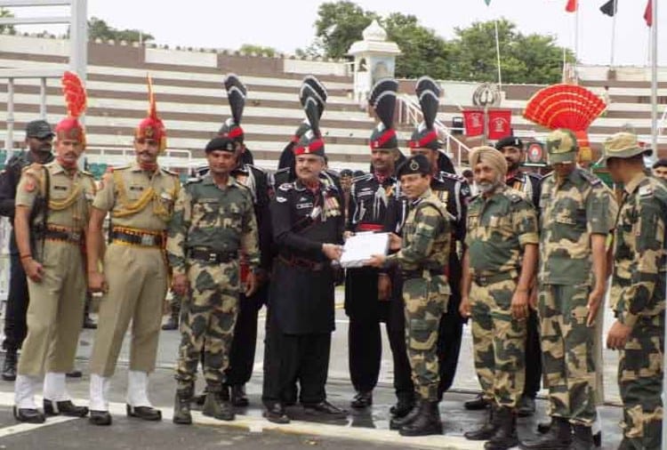 Independence Day 2018 on Atari Wagah Border by BSF with Pakistani Rangers