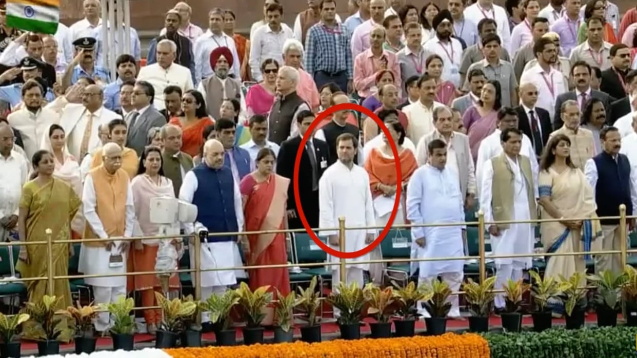 Independence Day: Rahul Gandhi gets seat in first row at red fort