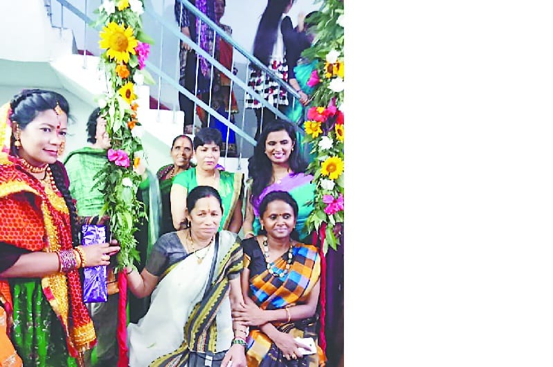 vimla vishwakarma crowned teej queen