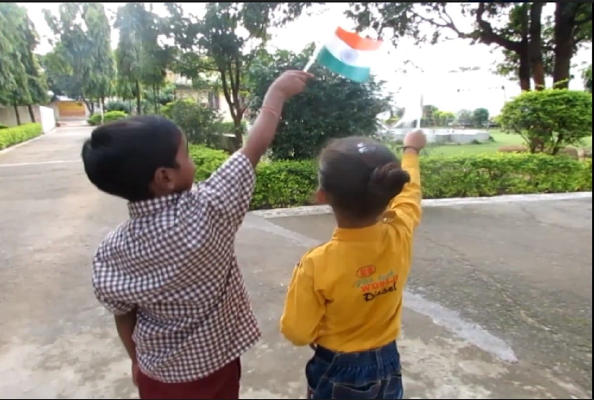 tinka tinka foundation released a Video In which children celebrating independence day