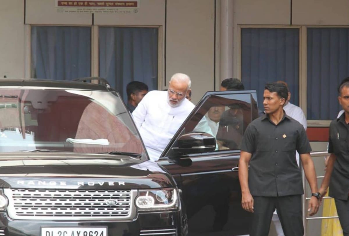 see in photos these politicians visits aiims to see atal bihari vajpayee