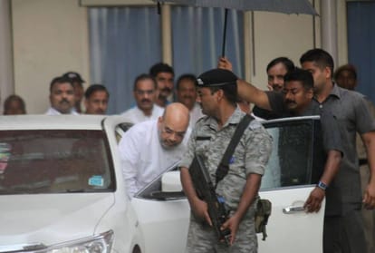 these politicians visits aiims to see atal bihari vajpayee