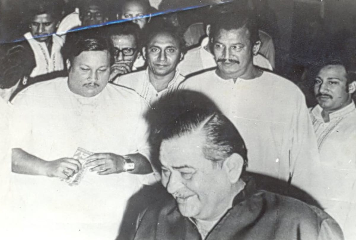 Nusrat Fateh Ali Khan birth Anniversary special and his life unfacts