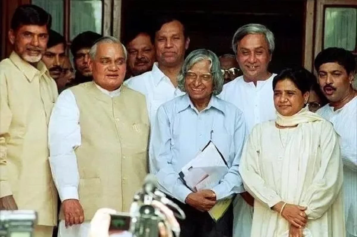 atal bihari vajpayee quotes on politics to cinema read all of them