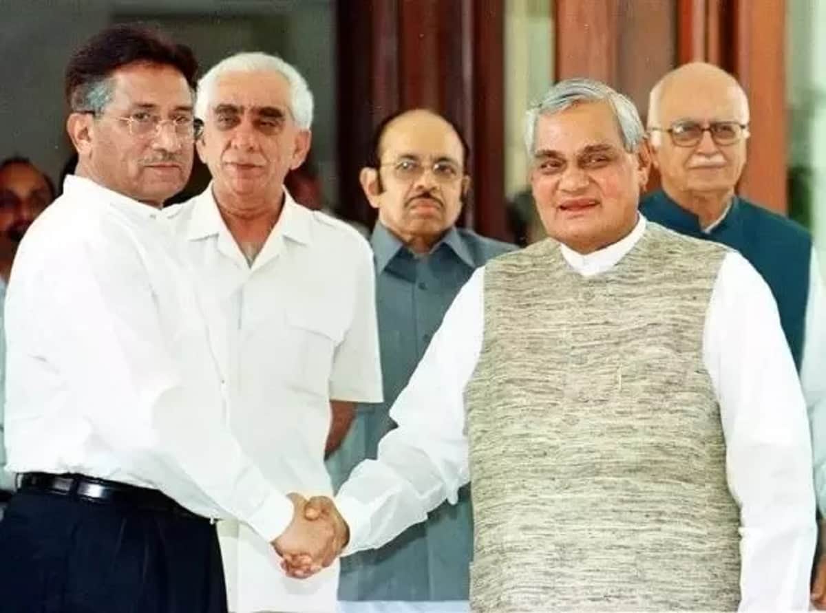 Atal Bihari Vajpayee role in bollywod films