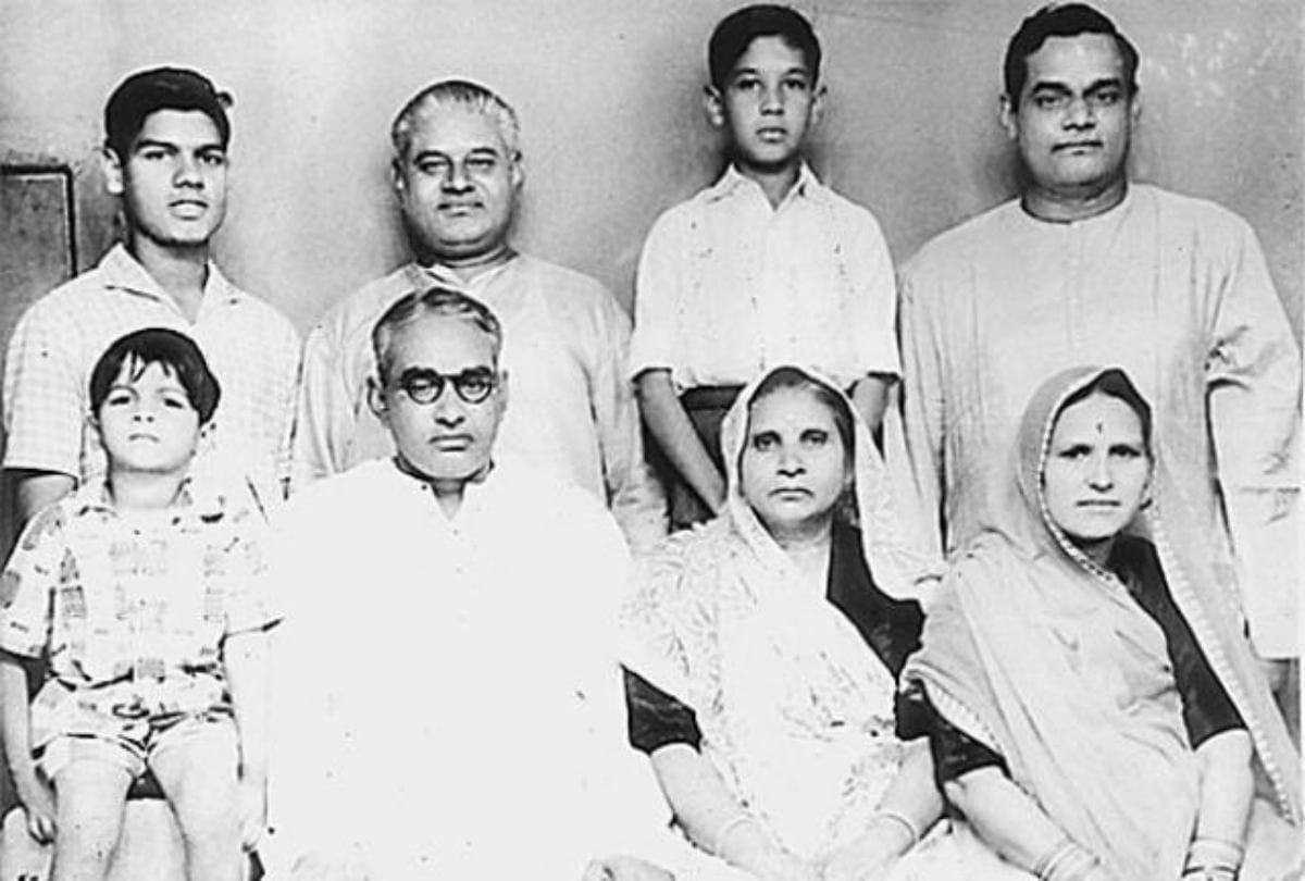 atal bihari vajpayee News Unseen photos Of Former Prime Minister With Family And Leaders